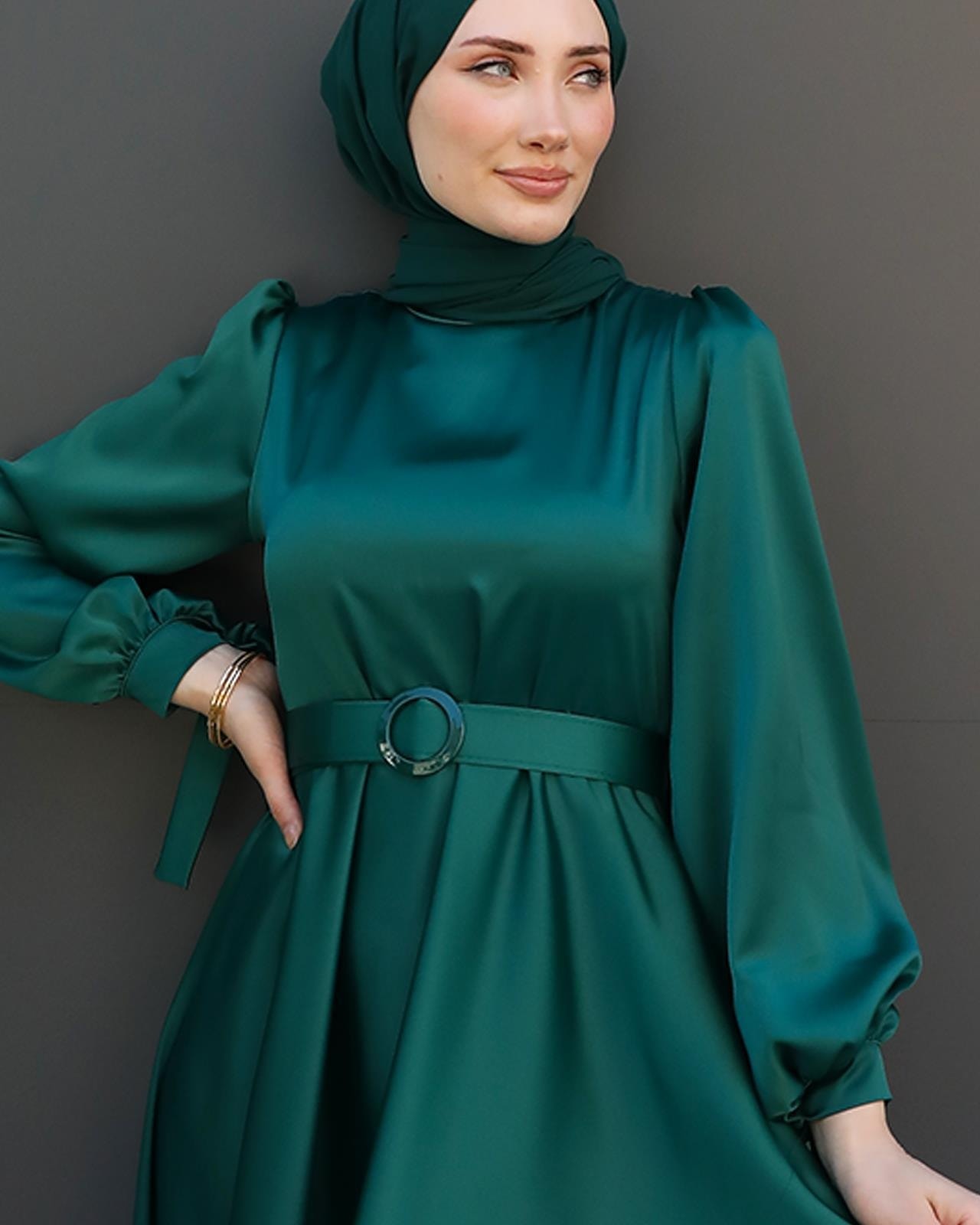 Svečana Satenska Haljina