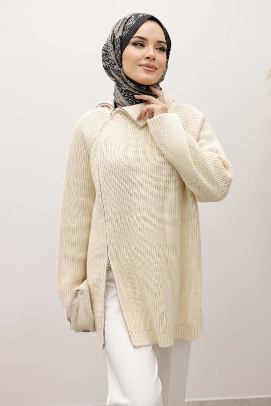 Pleteni kardigani različitih modela - Image 7